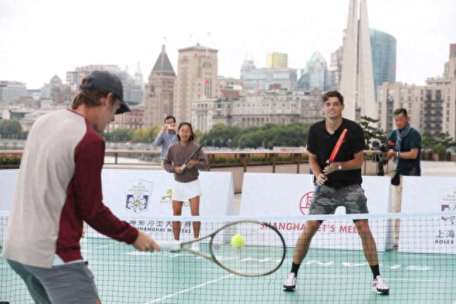 浓眉复出虽 浓眉复出虽