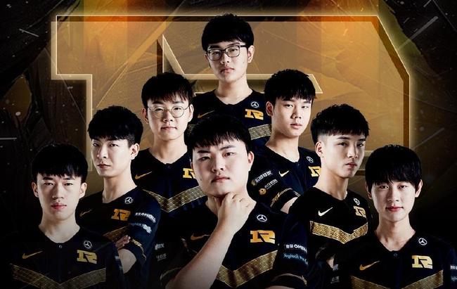 疑裁判的某 疑裁判的某