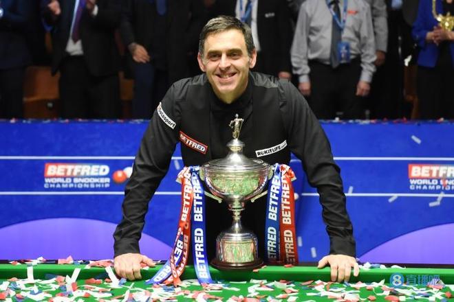 通过澳大利 通过澳大利